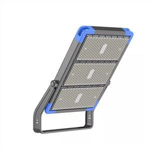 Jalgpalli spordistaadioni pika elueaga LED-tuli